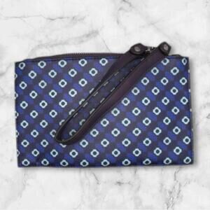 ECO ENVELOPE CLUTCH PURSE ZIPPER CLOSURE SHADES OF BLUE PATTERN